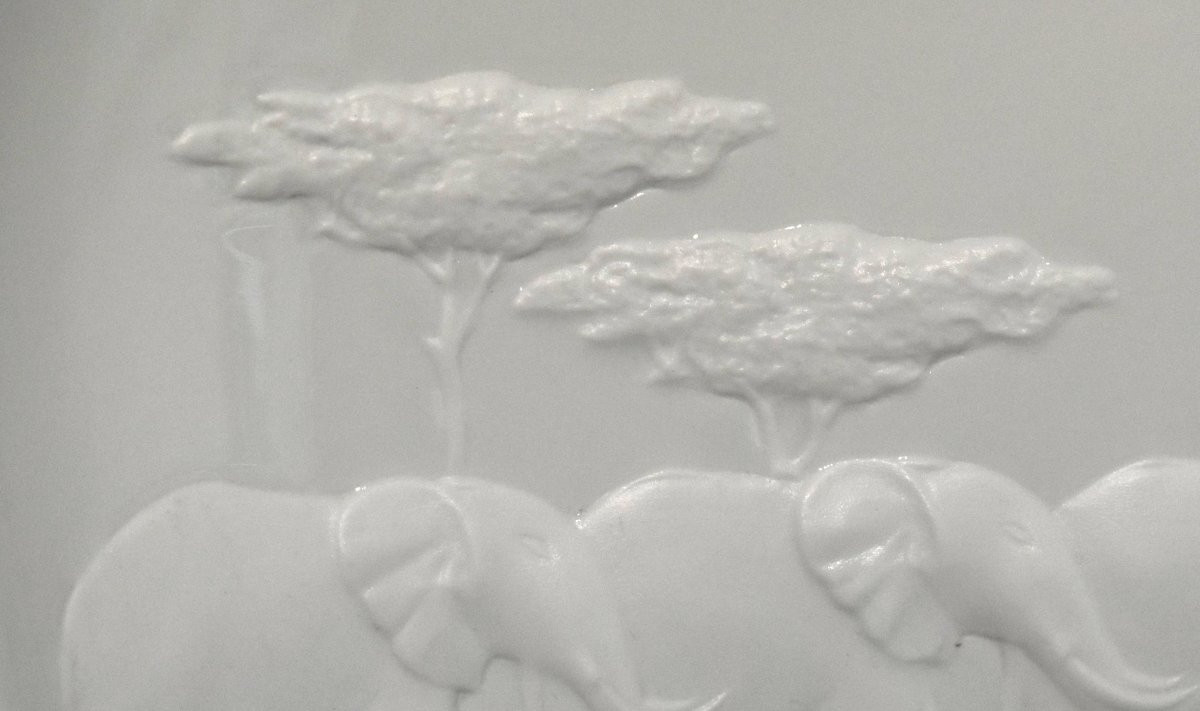 Raynaud Limoges, Decorative Dish, Kenya Model, White Biscuit Elephants, Ivory Porcelain-photo-2