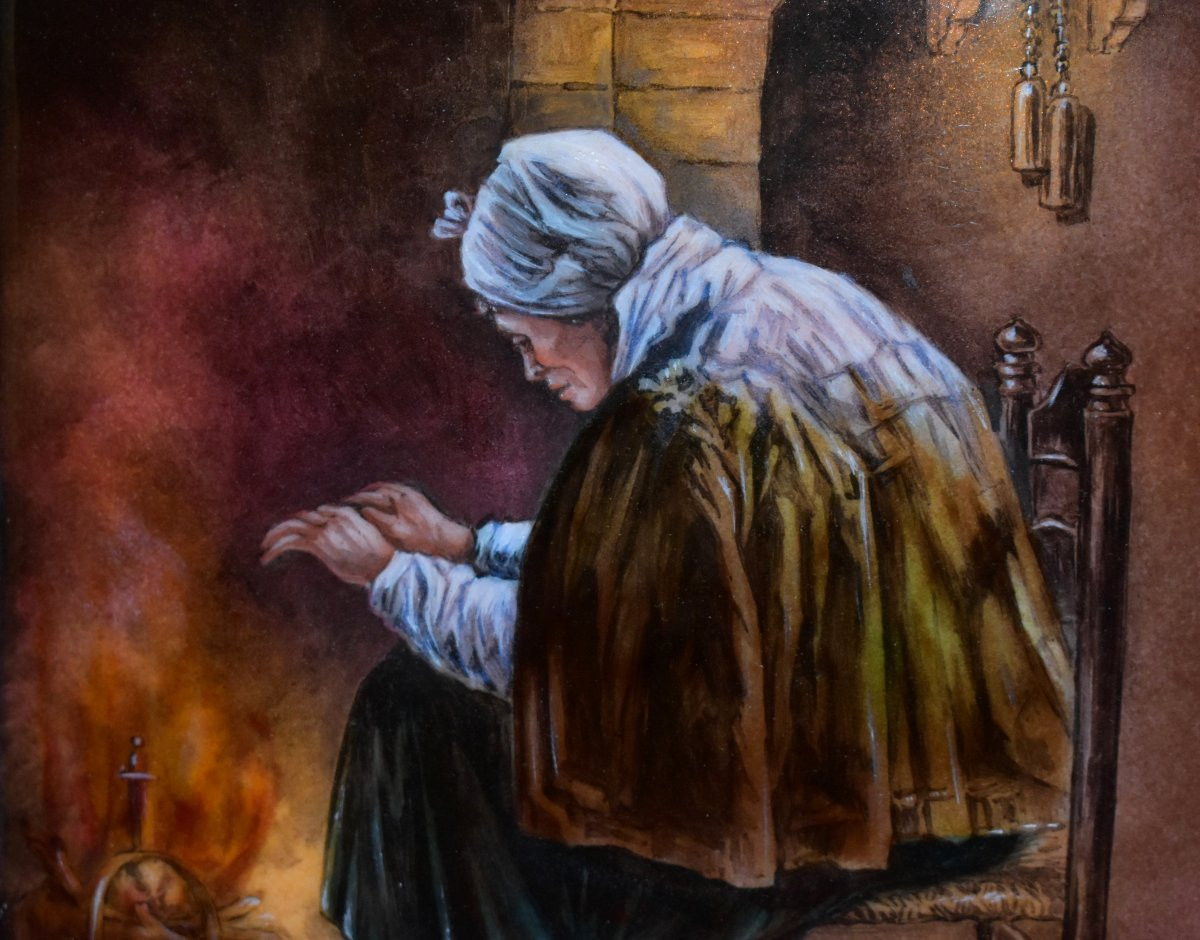 émail sur plaque en cuivre par J.  Granger à Limoges, vieille femme devant un feu de cheminée-photo-2