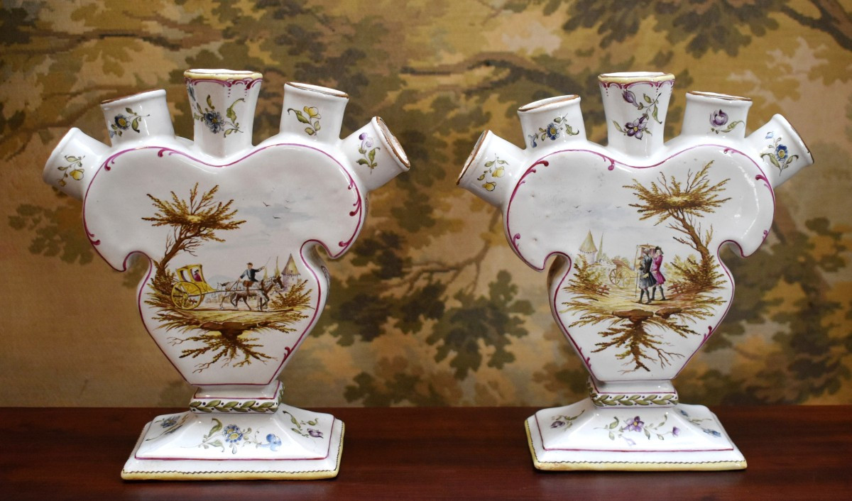 Paire de vase tulipiers ,  bouquetières en faïence,  marque apocryphe veuve Perrin, par Samson