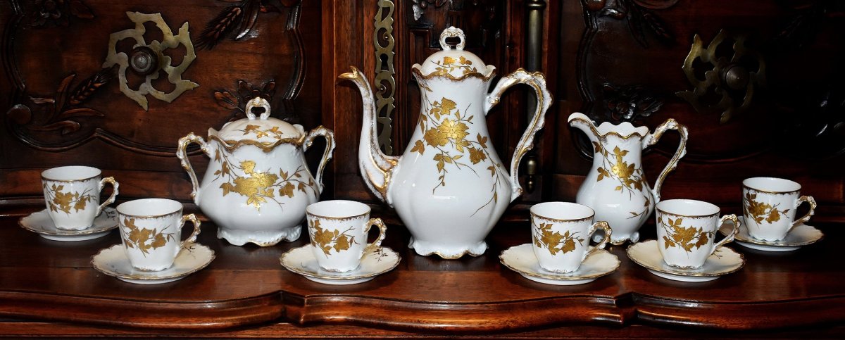 Service à Café En Porcelaine De Limoges , Décor peint à la  main,  Pâte d'Or et  Or Fin -photo-2
