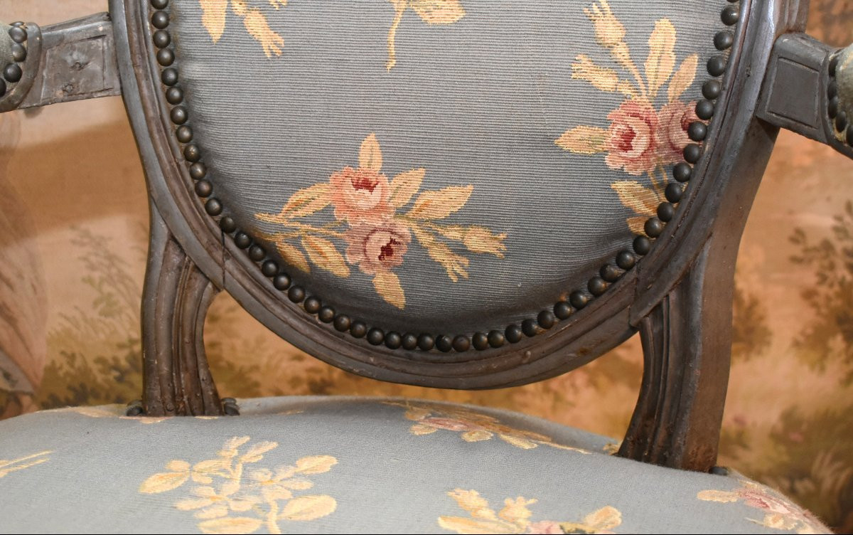 Pair Of Louis XVI Armchairs, Lacquered Wood, Cabriolet Style, 18th Century, Medallion Backs, 18th Century -photo-5