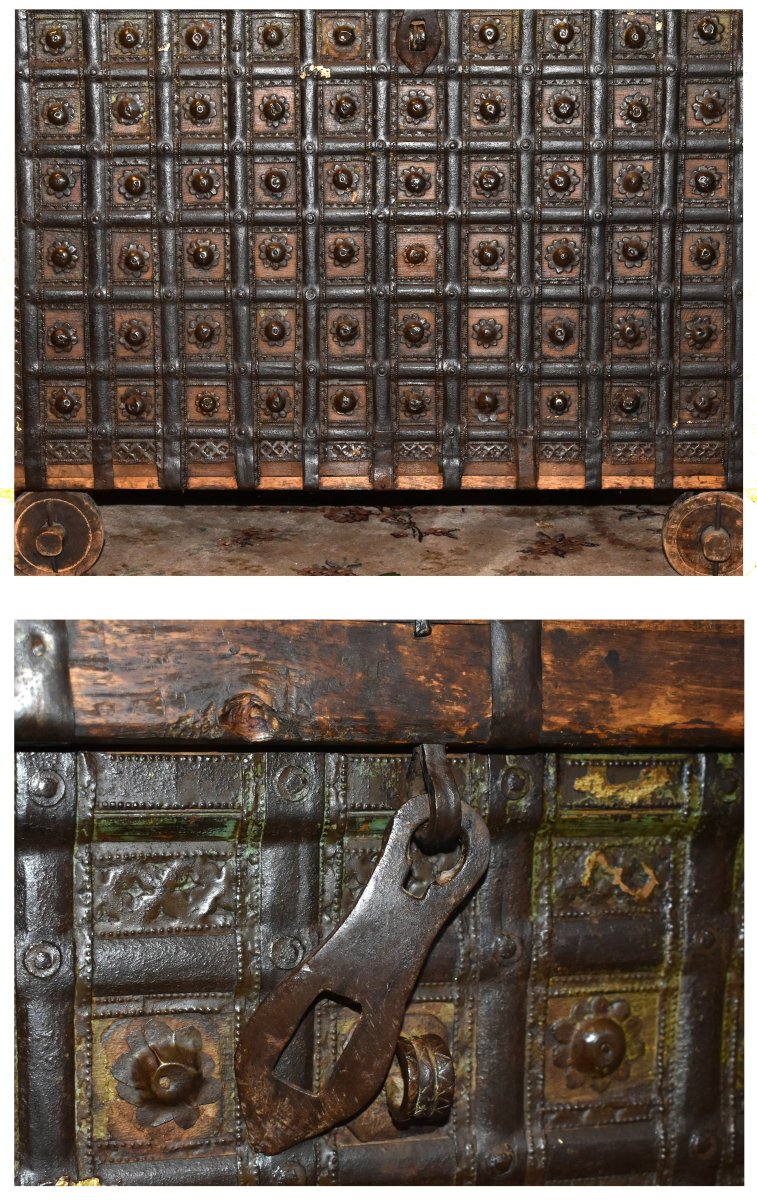 Large Iron-covered Chest, Rajasthan; Trunk On Four Wooden Wheels, India. 19th Century-photo-3