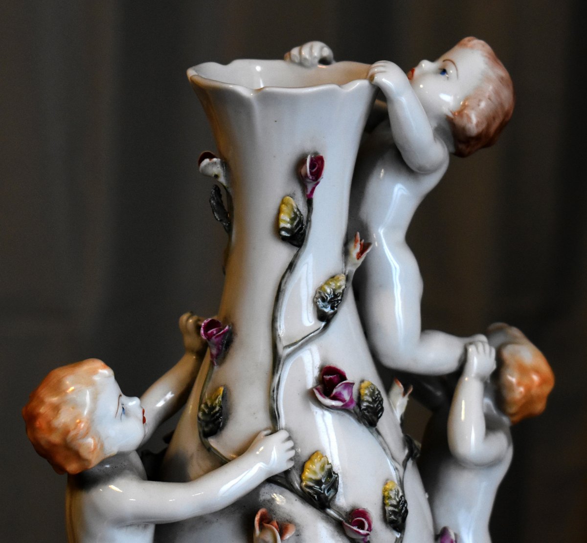 Limoges Porcelain Vase On A Gold-gilt Enhanced Base, Decorated With Putti, Entirely Hand-painted.-photo-1