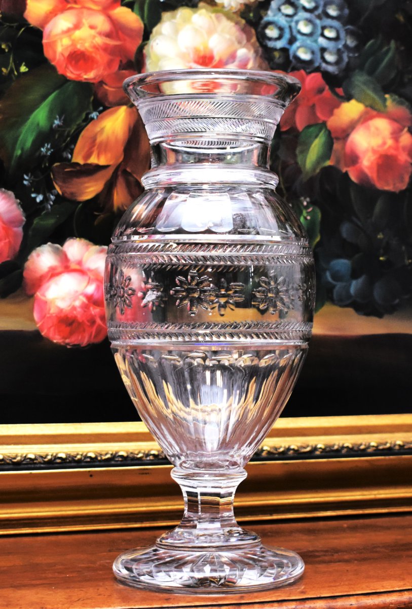 Large Baccarat Crystal Vase, Hand-cut And Chiseled. Baluster Shape On A Footed Base, 19th Century-photo-3