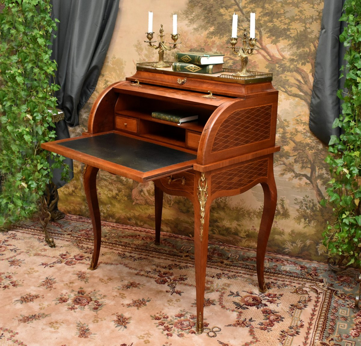 Bureau Cylindre De Style Louis XV En Marqueterie De Losanges, Dessus Marbre Et Galerie Laiton  -photo-2