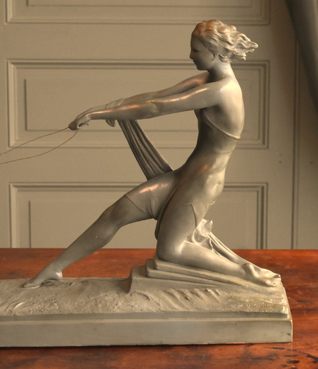 Ugo Cipriani, Statue Of A Young Woman With Greyhounds, Art Deco Terracotta Sculpture With A Green Patina-photo-4