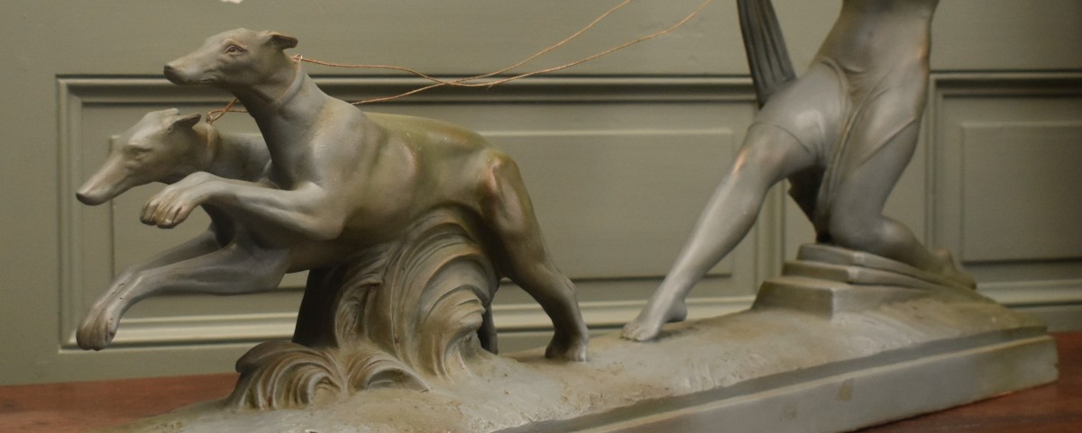 Ugo Cipriani, Statue Of A Young Woman With Greyhounds, Art Deco Terracotta Sculpture With A Green Patina-photo-1