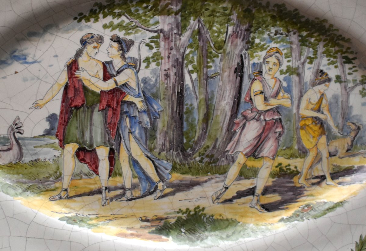 Large Decorative Earthenware Dish In The Style Of Urbino Majolica (italy), Depicting An Antique Scene -photo-4