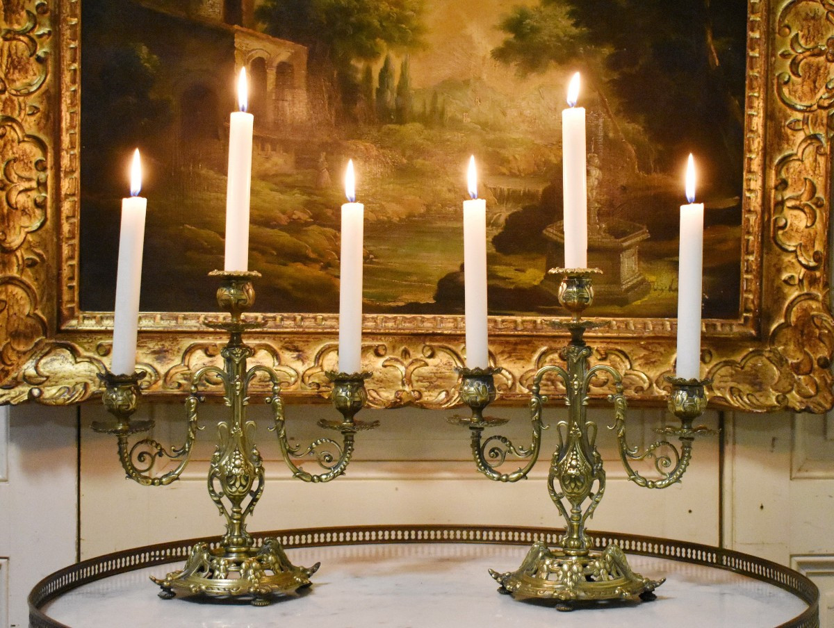 Paire De Candélabres Trois Bras De Lumières, Chandeliers à 3 Feux En Bronze, Bougeoirs  XIXème.