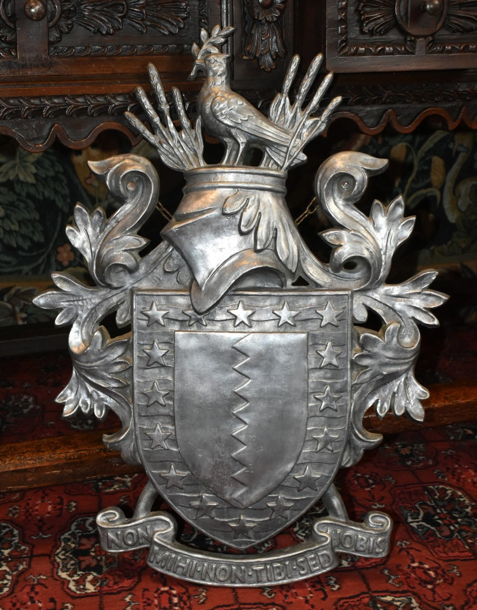 Blason Aux Armoiries, Bouclier, Heaume, étoiles, Inscriptions:  Non Mihi - Non Tibi - Sed Nobis