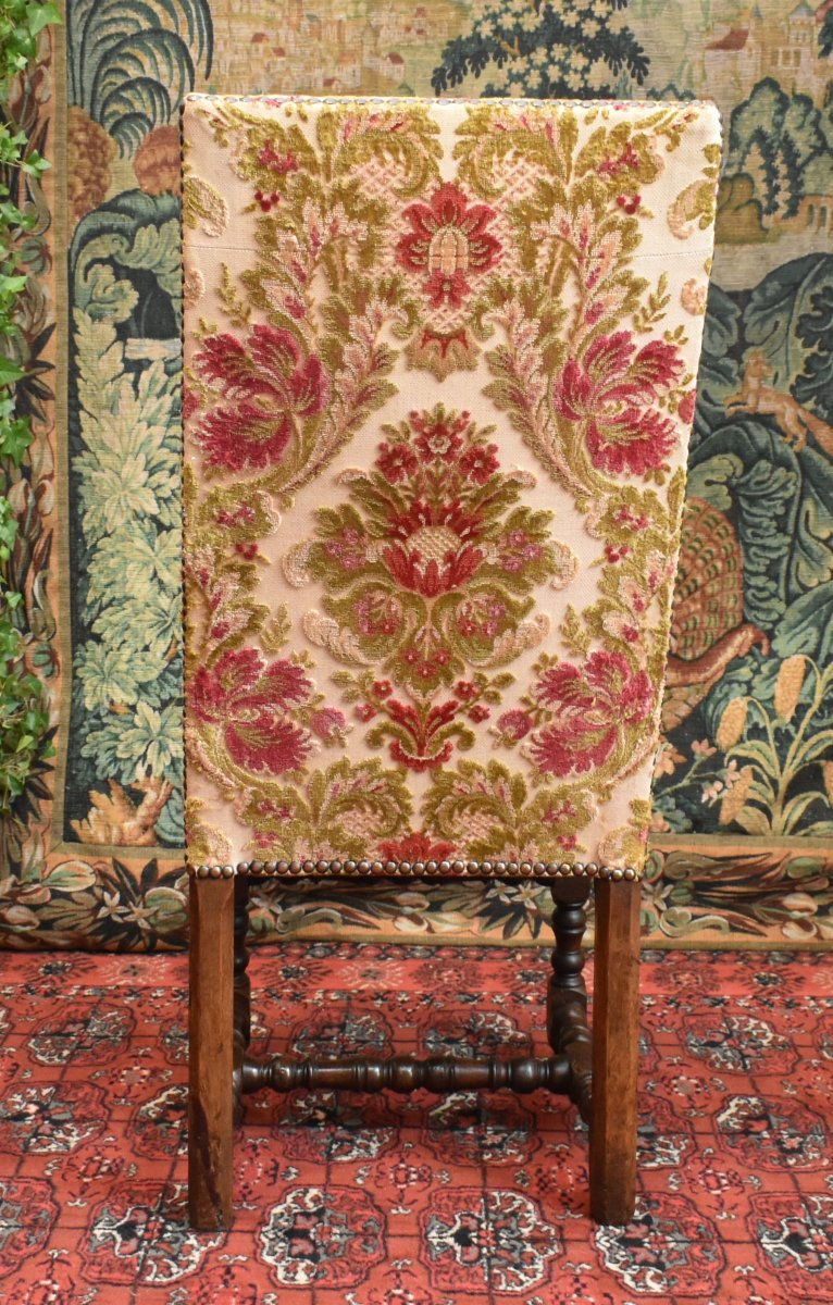  Chaise Louis XIII En Noyer , Dossier Haut et pieds arrière  à forte inclinaison, XVIIe siècle.-photo-1