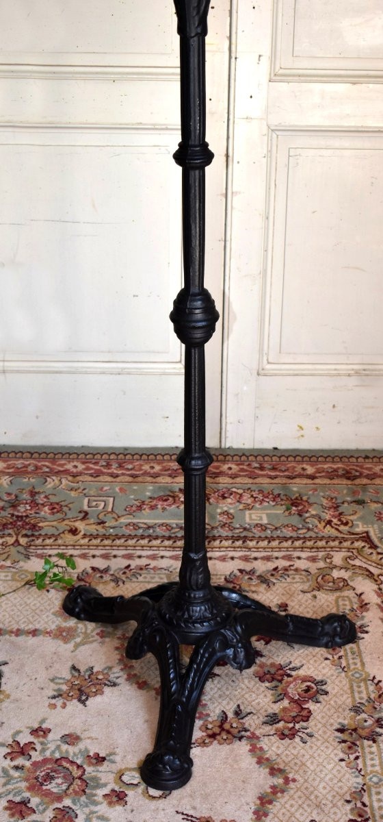 Round Bistro Table "standing Table" At Arm's Length, Side Table, Cafe Furniture -photo-5