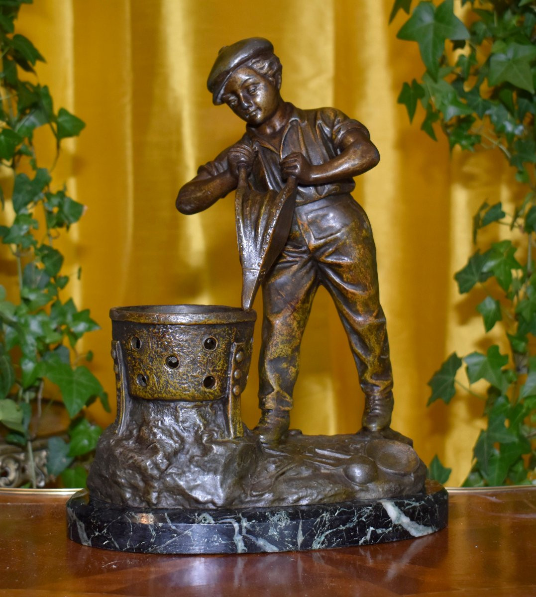 Statue Signed Grégoire, Spelter Sculpture Of A Young Boy With A Brazier And Bellows, Marble Base-photo-3