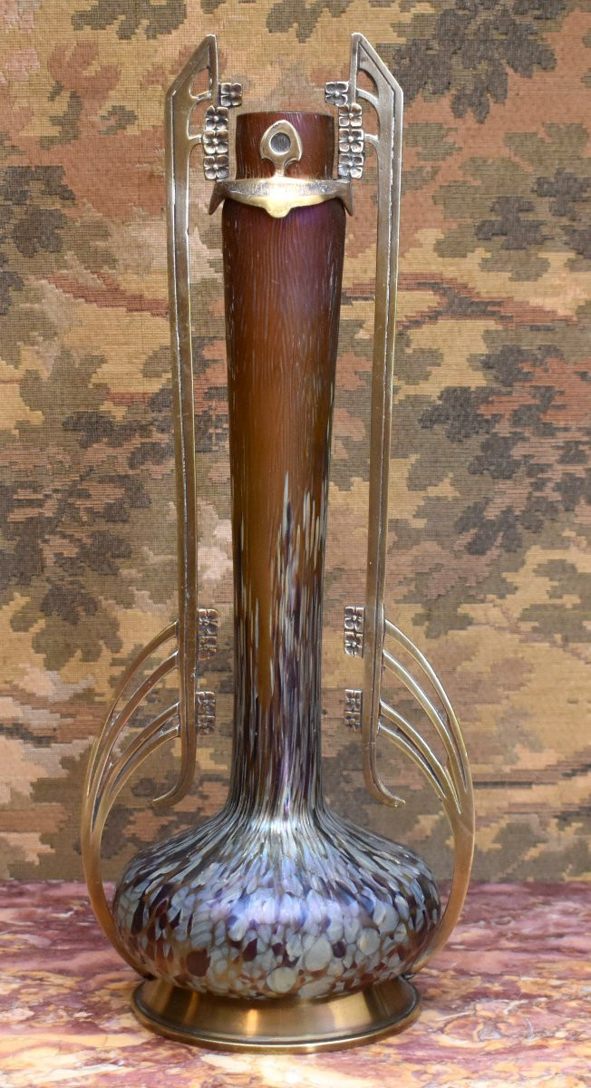 Grand  vase sur socle et armature bronze, verre irisé, attribué à Loetz, Bohême, 1900-photo-2