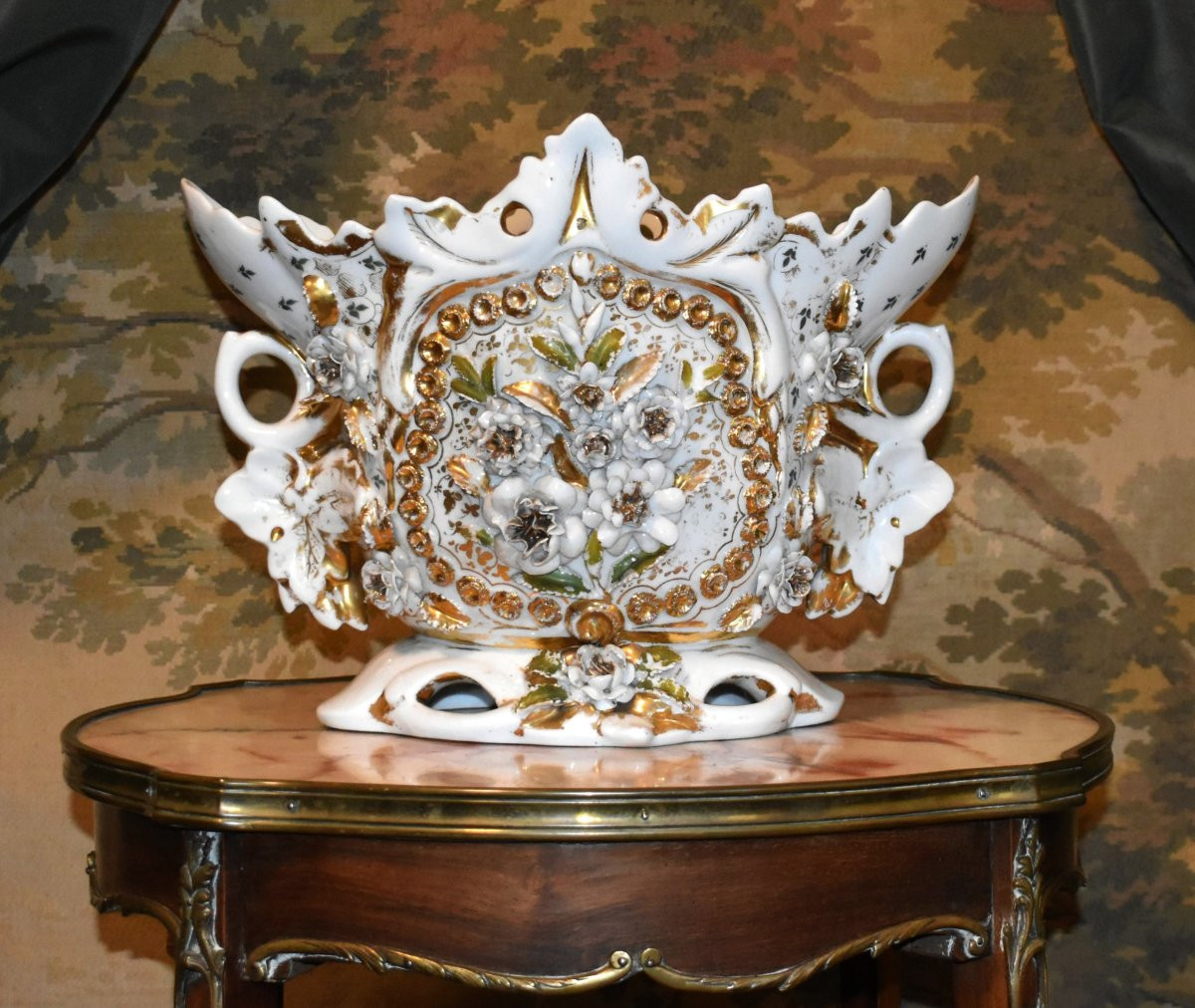 Grande Coupe, Important Vase En Porcelaine De Limoges, Jardinière Napoléon III à Décor  relief -photo-2