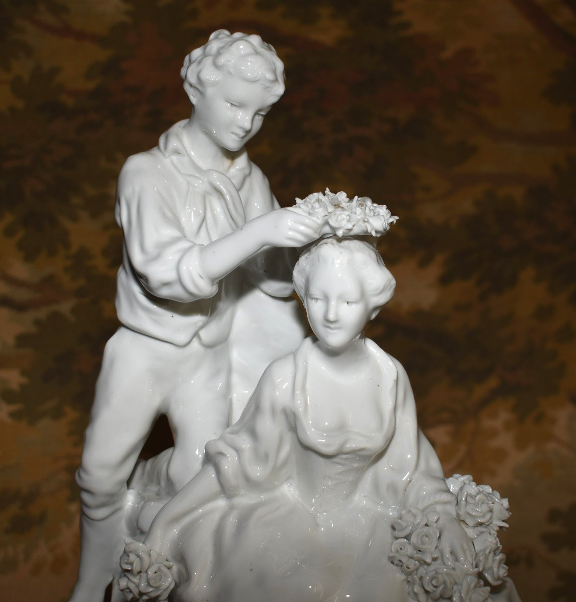  Capodimonte  Statue, Groupe En Porcelaine Blanche émaillée , Scène Galante, Naples,  Italie,  -photo-2