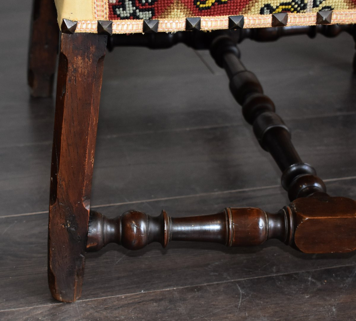 Fauteuil de style Louis XIII - Louis XIV en noyer, pieds balustre , tissu  petits points , XIXe-photo-4
