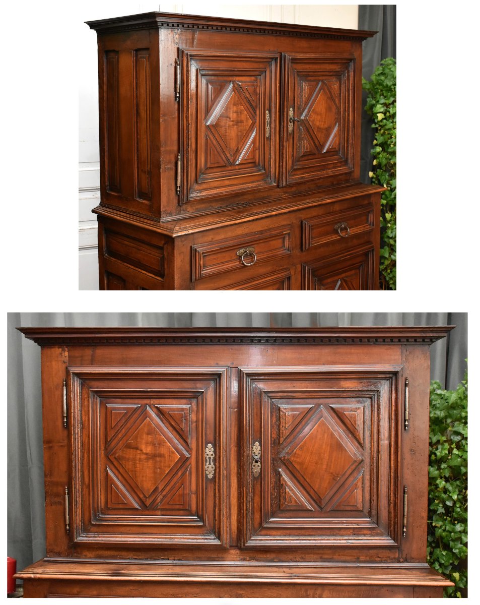 Buffet Deux Corps Louis XIII En Noyer Massif , Pointes De Diamant, XVIIe , corps haut diminutif-photo-4