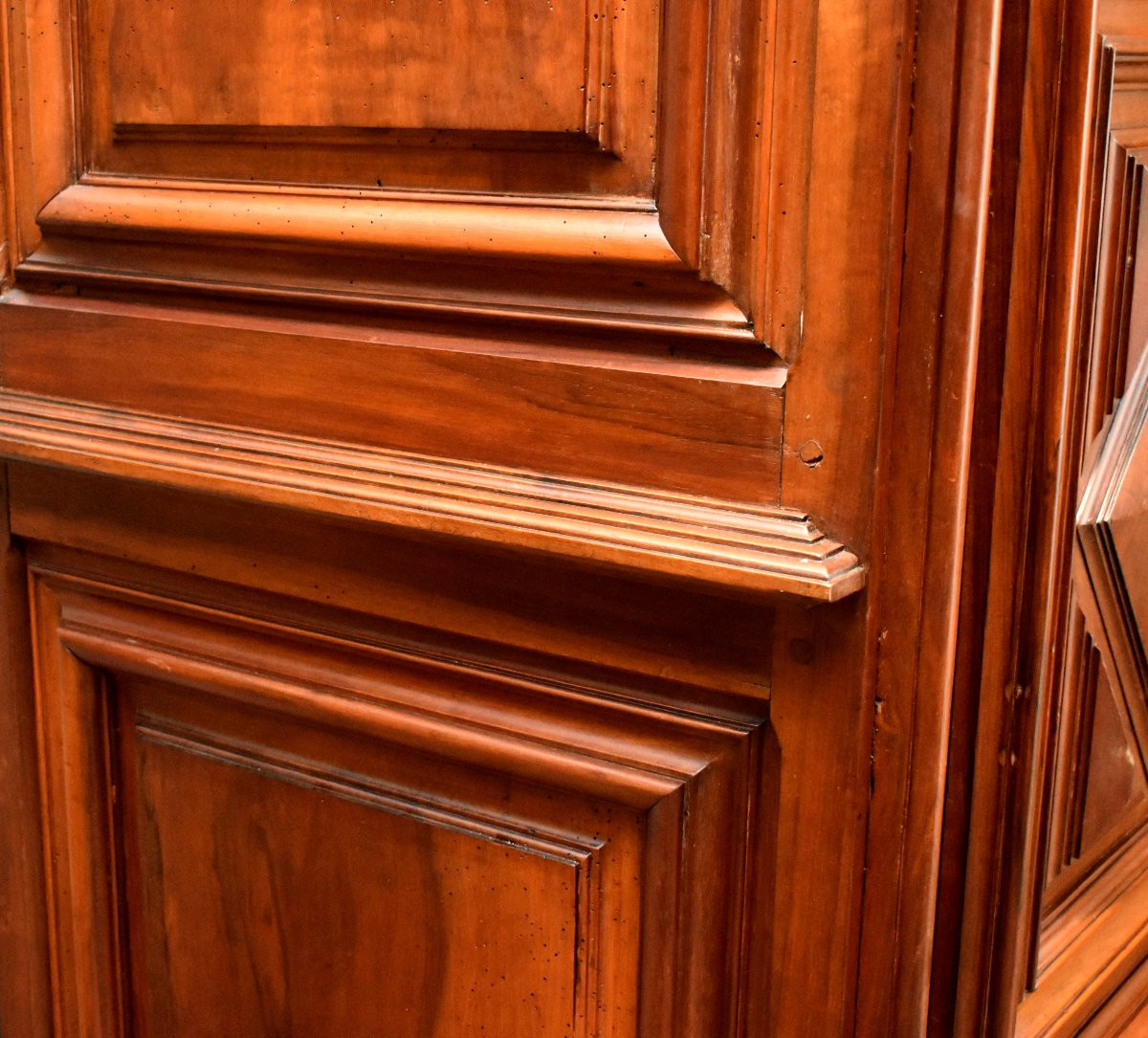 Louis XIII Style Wardrobe In Solid Walnut With Diamond-point Inlay, 2 Doors And 1 Drawer In The Cabinet-photo-3