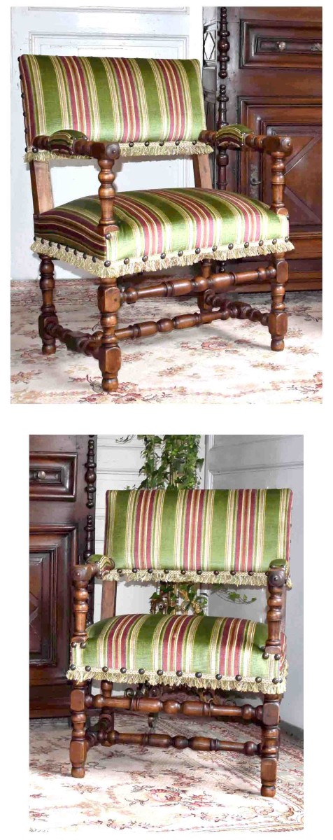 Paire De Chaises à Bras , Fauteuils De Style Louis XIII. Noyer, Pieds Balustre         -photo-4