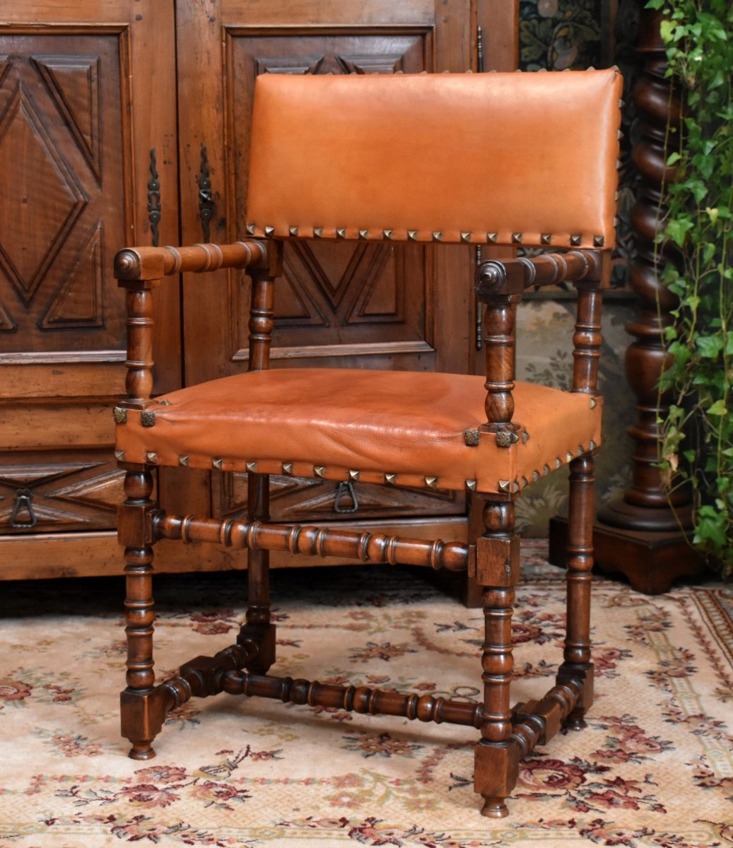 Chaise à Bras En Noyer De Style Louis XIII ,  Fauteuil Dossier Et Assise Cuir, Bureau , XIXe-photo-2