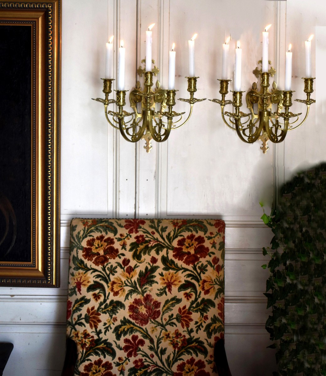 Paire d'Appliques En Bronze, 5  Bras De Lumière, cinq feux,  Style Néo Gothique Renaissance XIX