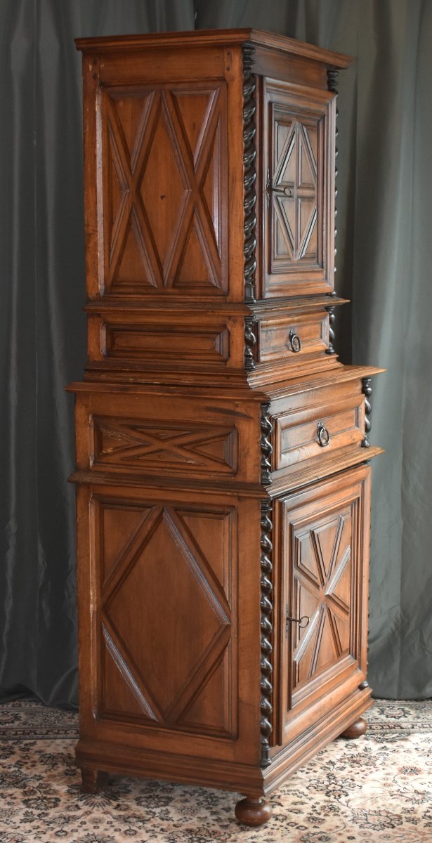 Homme debout Louis XIII  en noyer, cabinet  diminutif, 2 parties, buffet haut retrait , XVIIe -photo-4