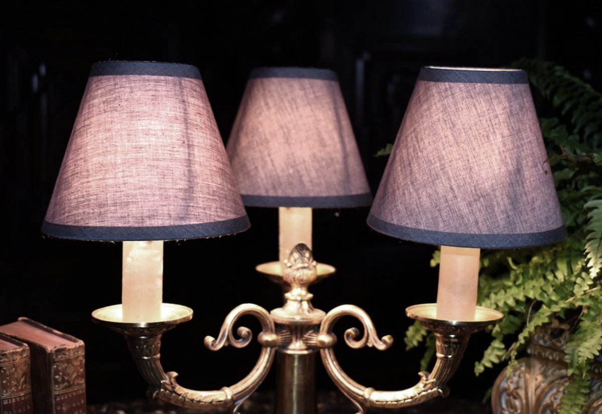 Bouillotte Bronze Lamp With Three Light Arms, Three-light Desk Lamp-photo-7