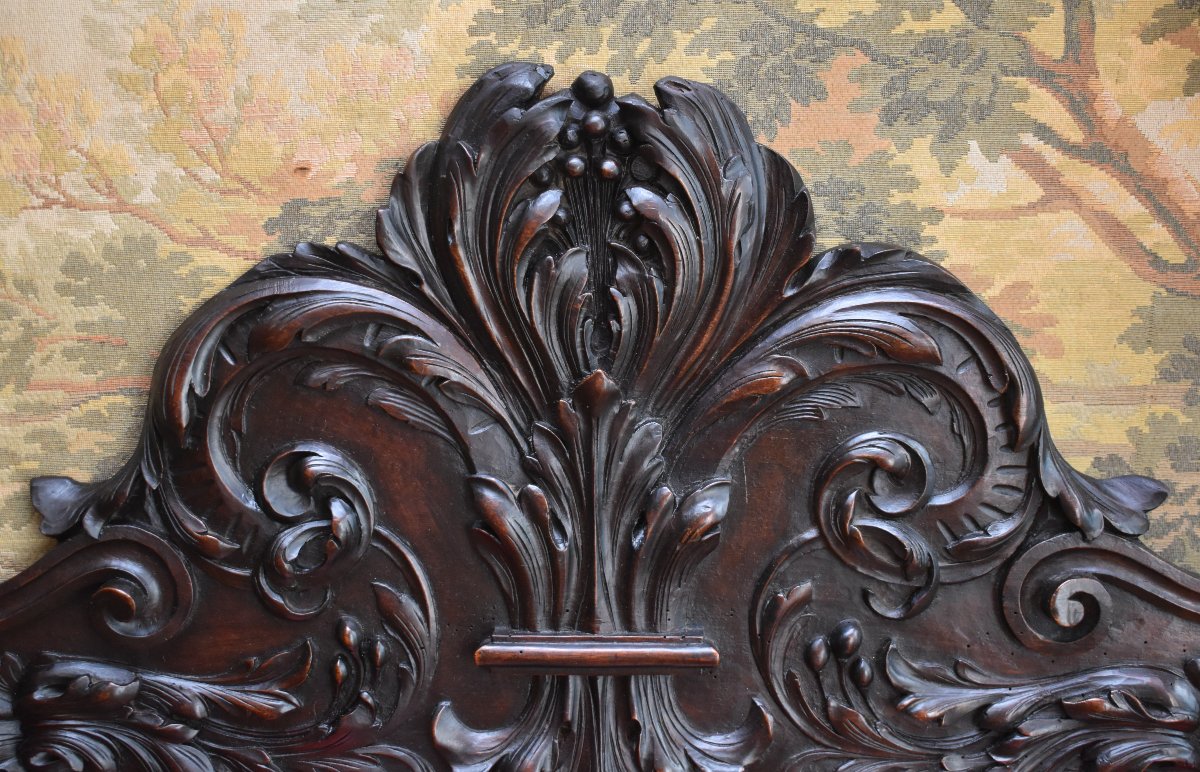Carved Wood Panelling, Natural Wood Pediment With Foliage Decoration-photo-2