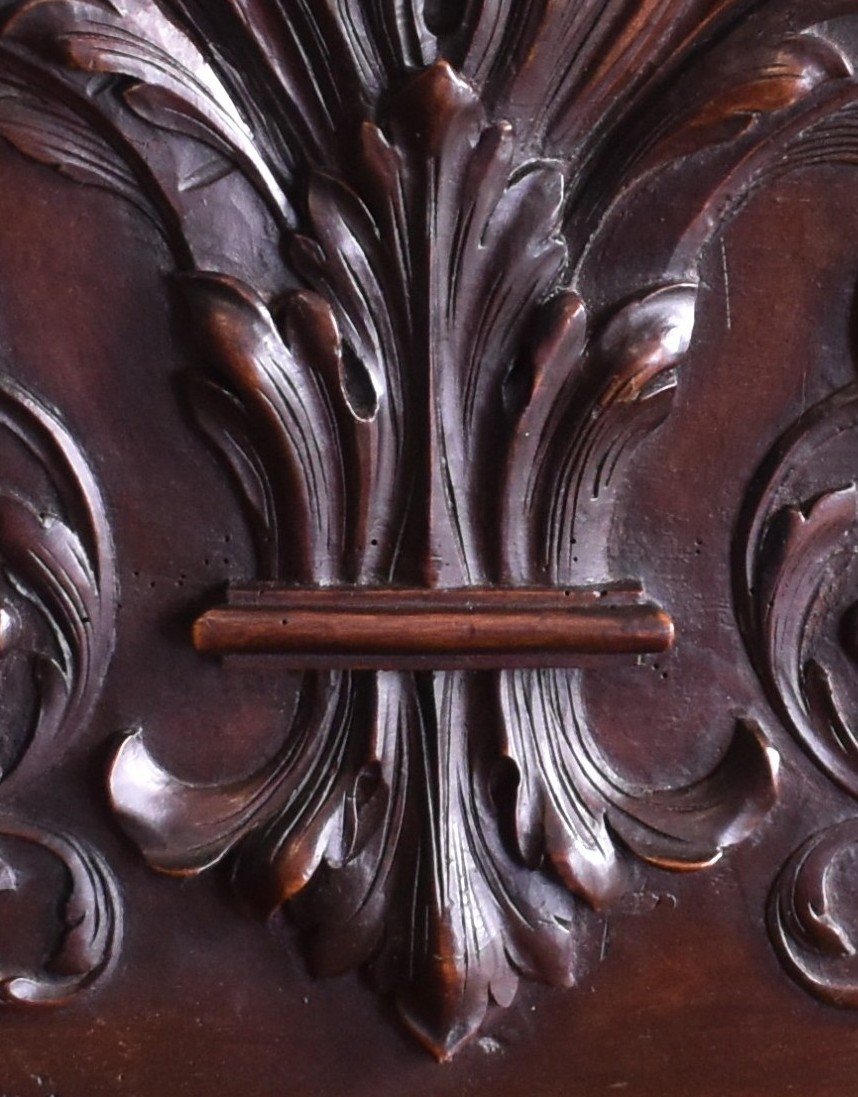 Carved Wood Panelling, Natural Wood Pediment With Foliage Decoration-photo-3