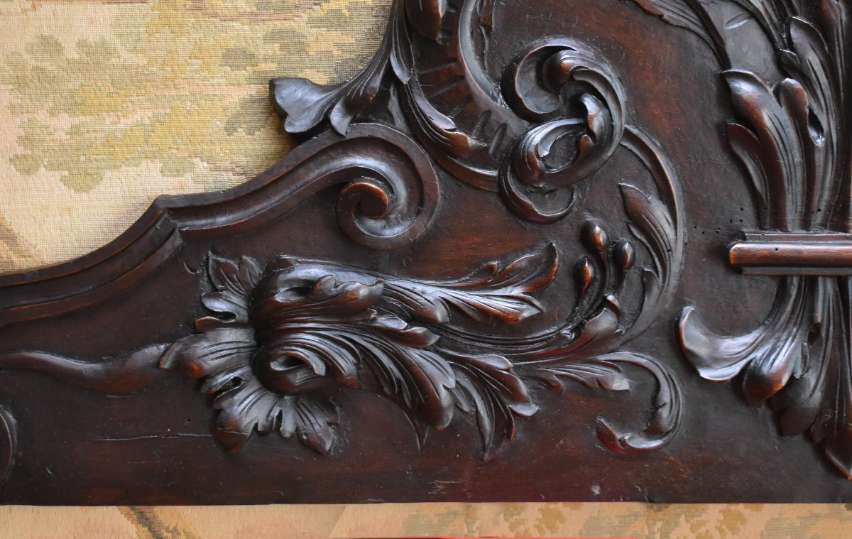 Carved Wood Panelling, Natural Wood Pediment With Foliage Decoration-photo-4