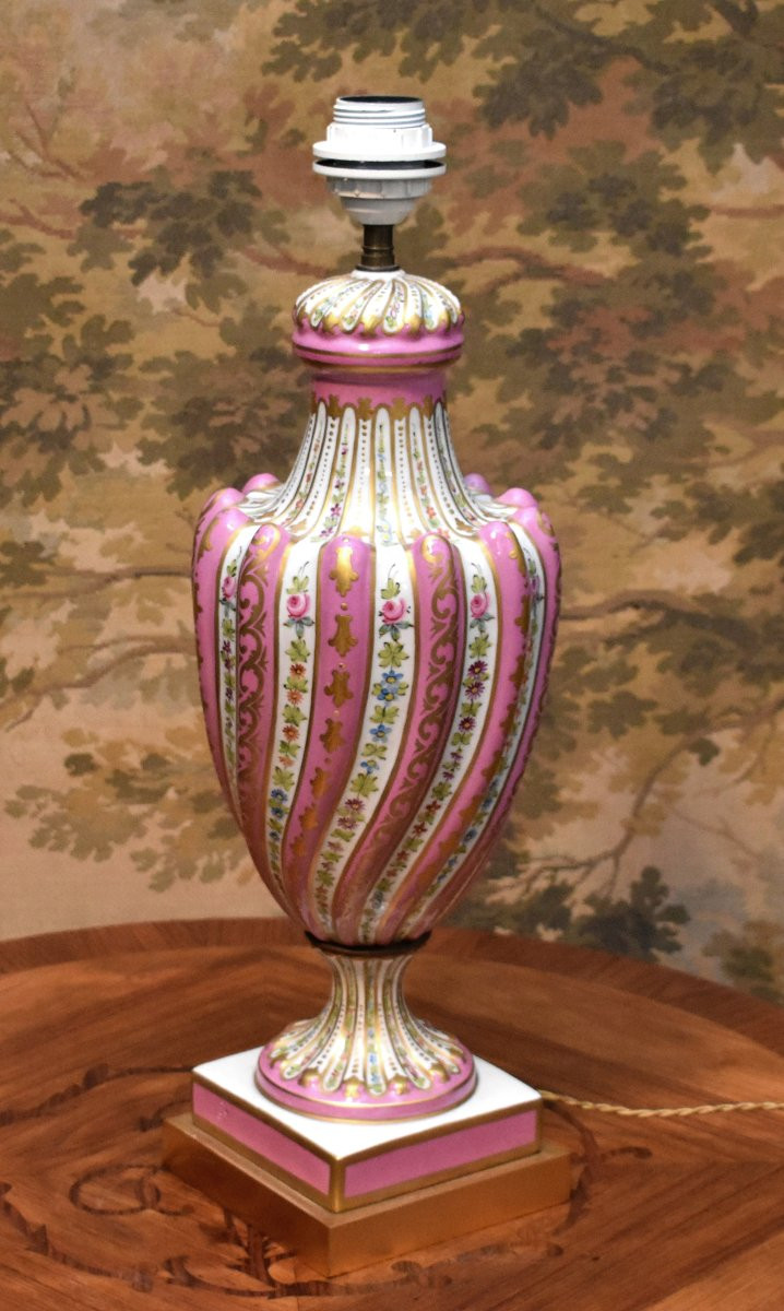 Grand Pied De Lampe En Porcelaine De Paris, De Forme Balustre à Godrons Et Torses, Décor Floral-photo-4