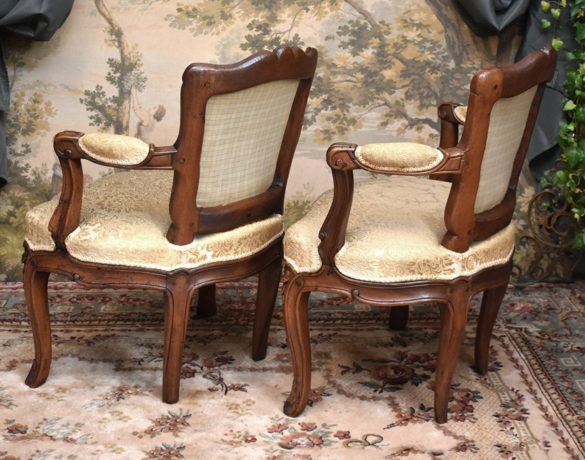 Paire de fauteuils  cabriolet Louis XV , époque XVIIIe , décor floral et acanthe-photo-2