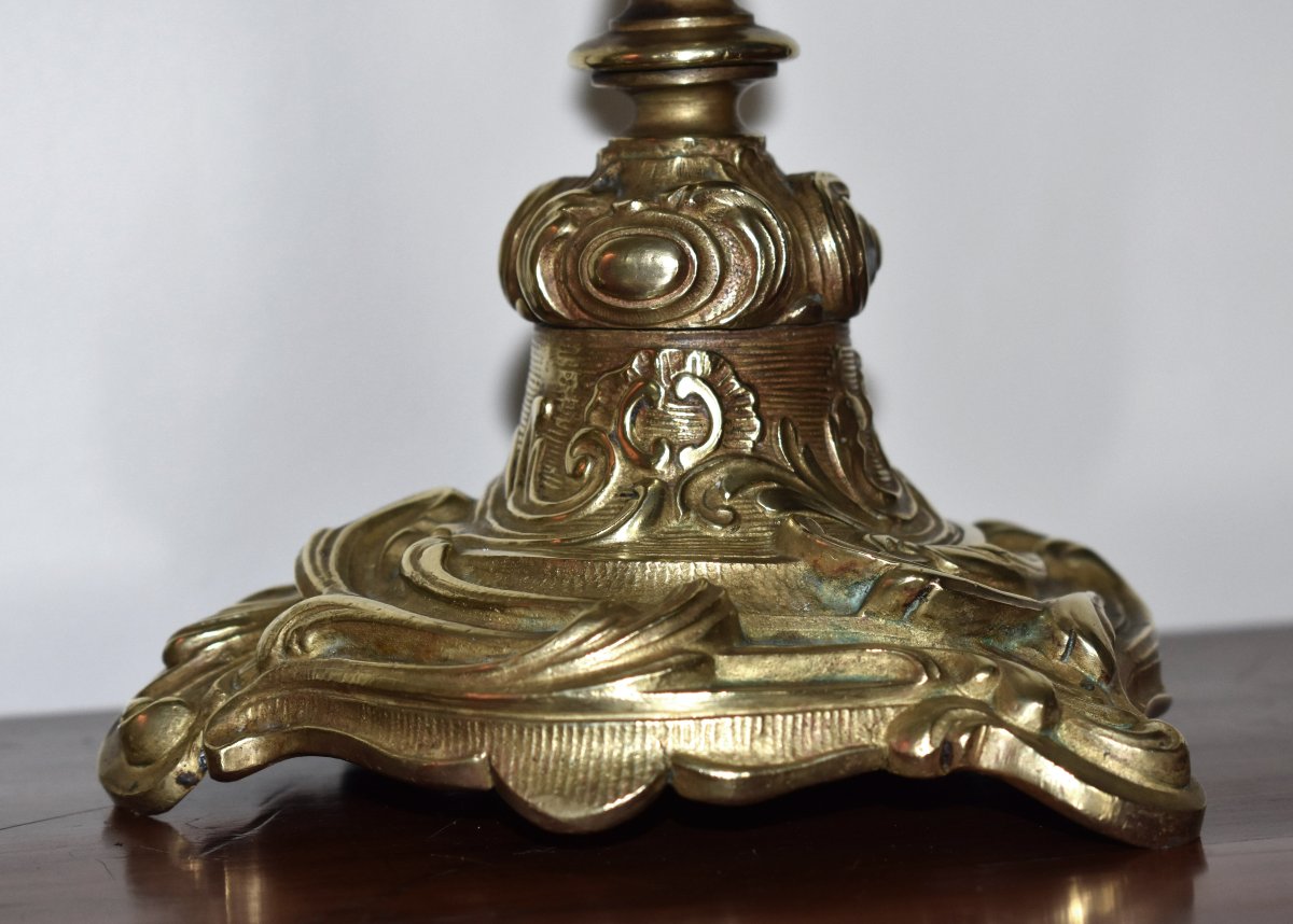 Paire De Bougeoirs, Chandeliers rocaille , Candelabres En Bronze De Style Louis XV-photo-7