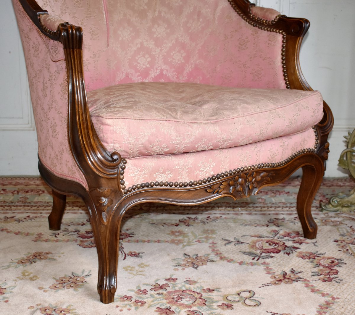 Bergère à haut et large dossier dite en confessionnal  de style Louis XV ,  XIXe -photo-1