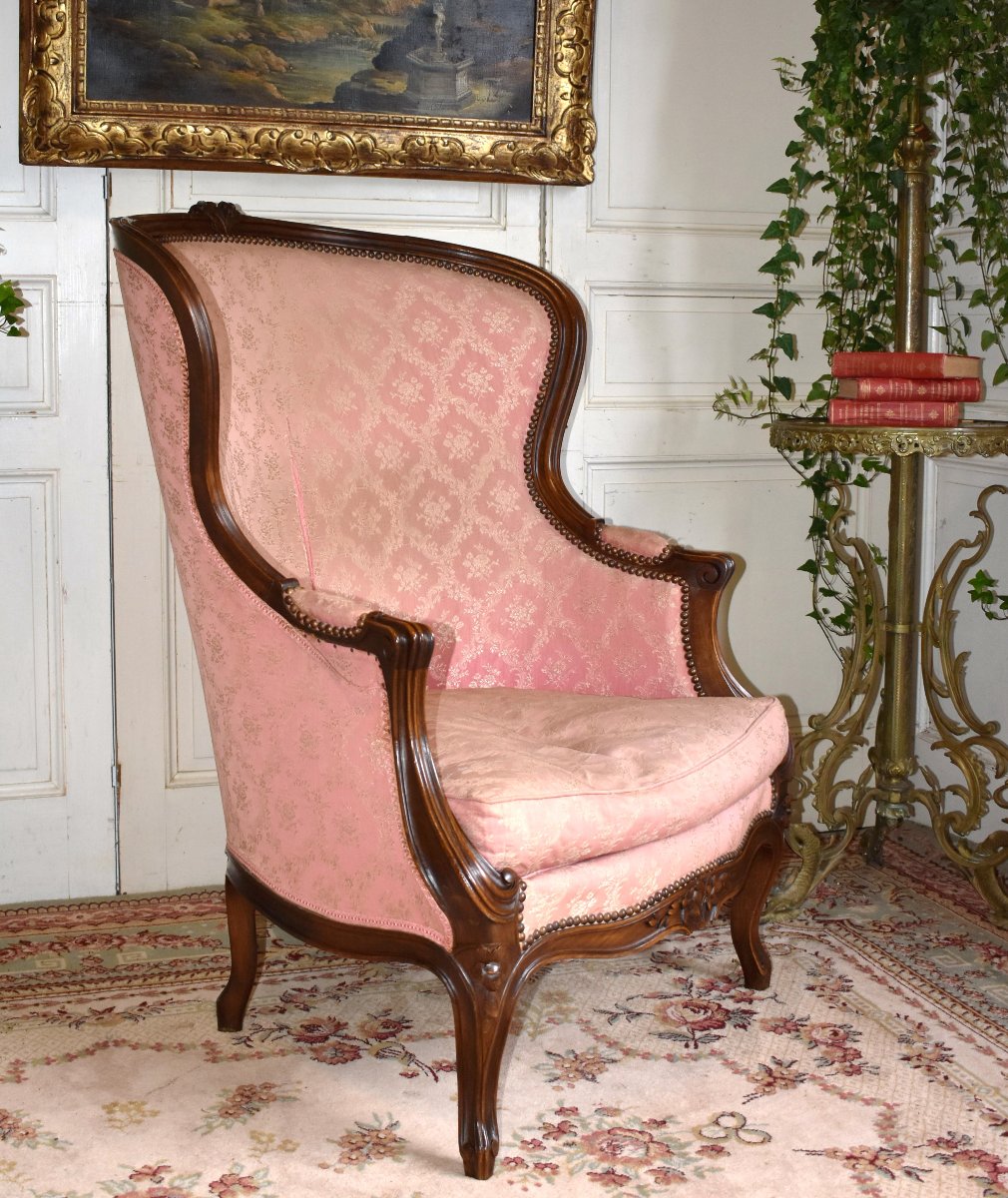 Bergère à haut et large dossier dite en confessionnal  de style Louis XV ,  XIXe 