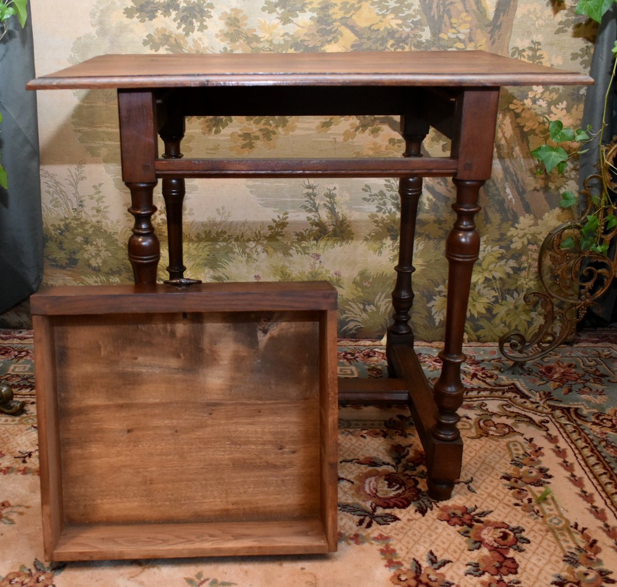 Petite Table  basse ou d'Appoint, Ou Meuble Volant De Style Louis XIII - Louis XIV En Chêne-photo-8