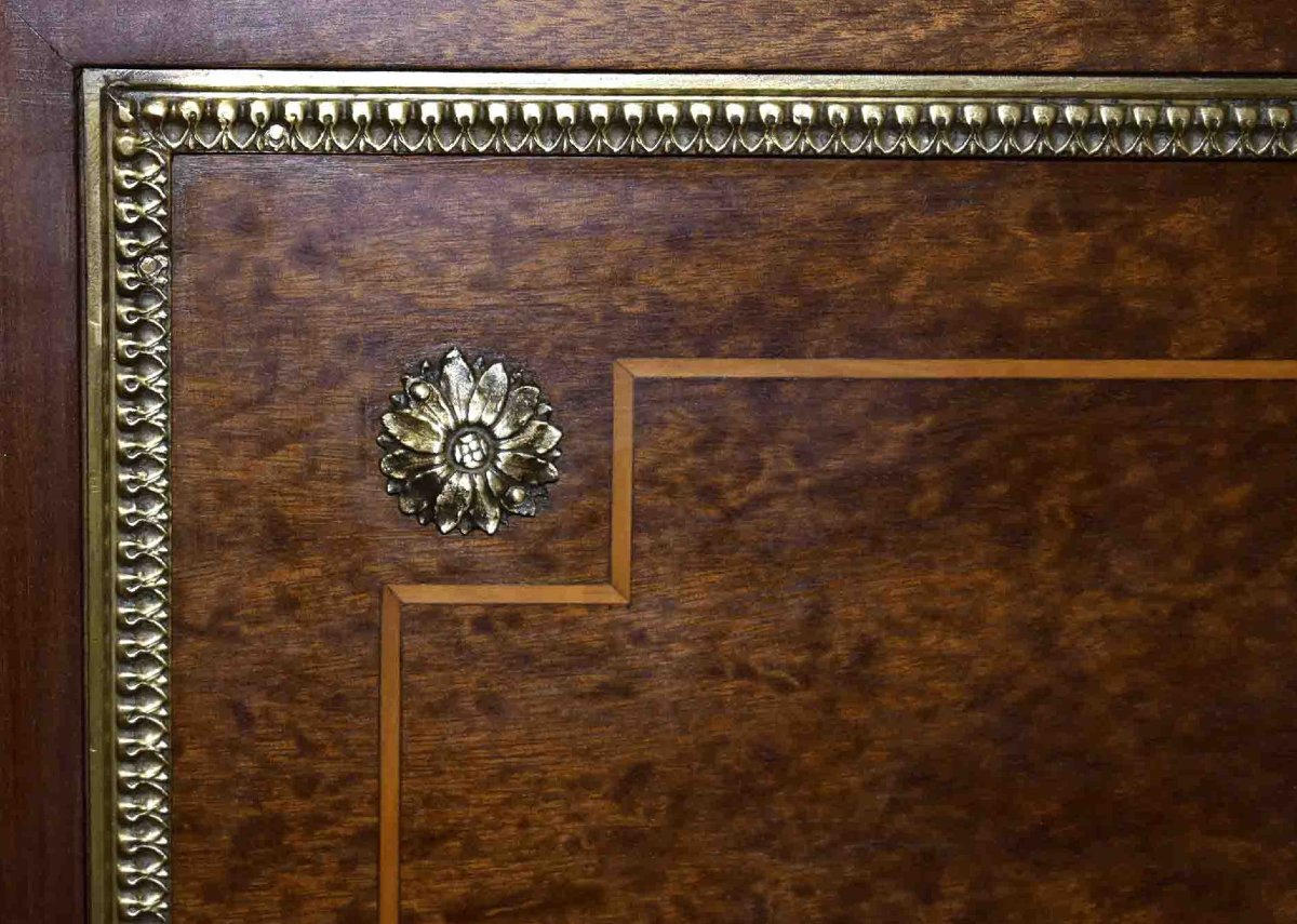  Commode de style Louis XVI Marquetée Et Ornementation De Bronze  ,  Marqueterie, Revel (31)  -photo-5