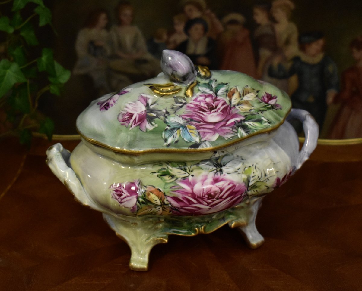  Caffy Limoges, porcelaine décorative à  décor de roses peintes à la main. plat et soupière -photo-3