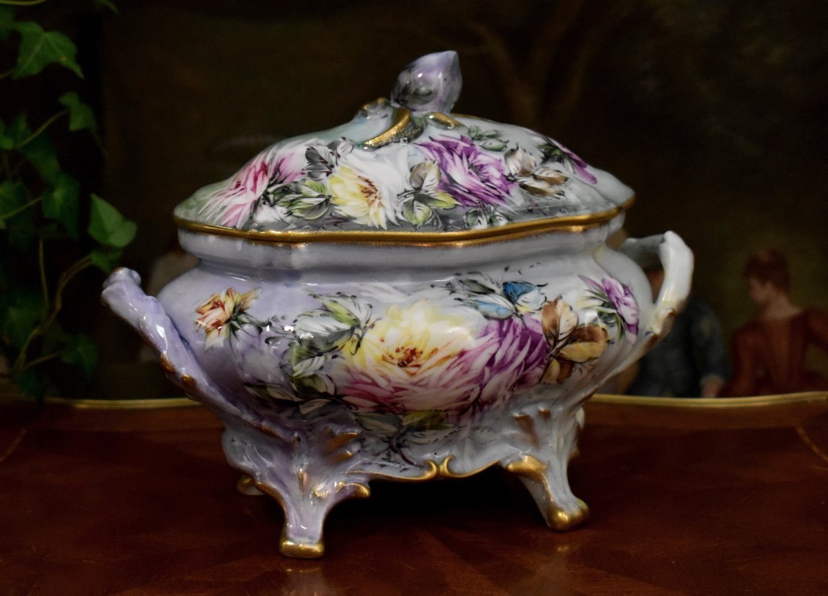  Caffy Limoges, porcelaine décorative à  décor de roses peintes à la main. plat et soupière -photo-4