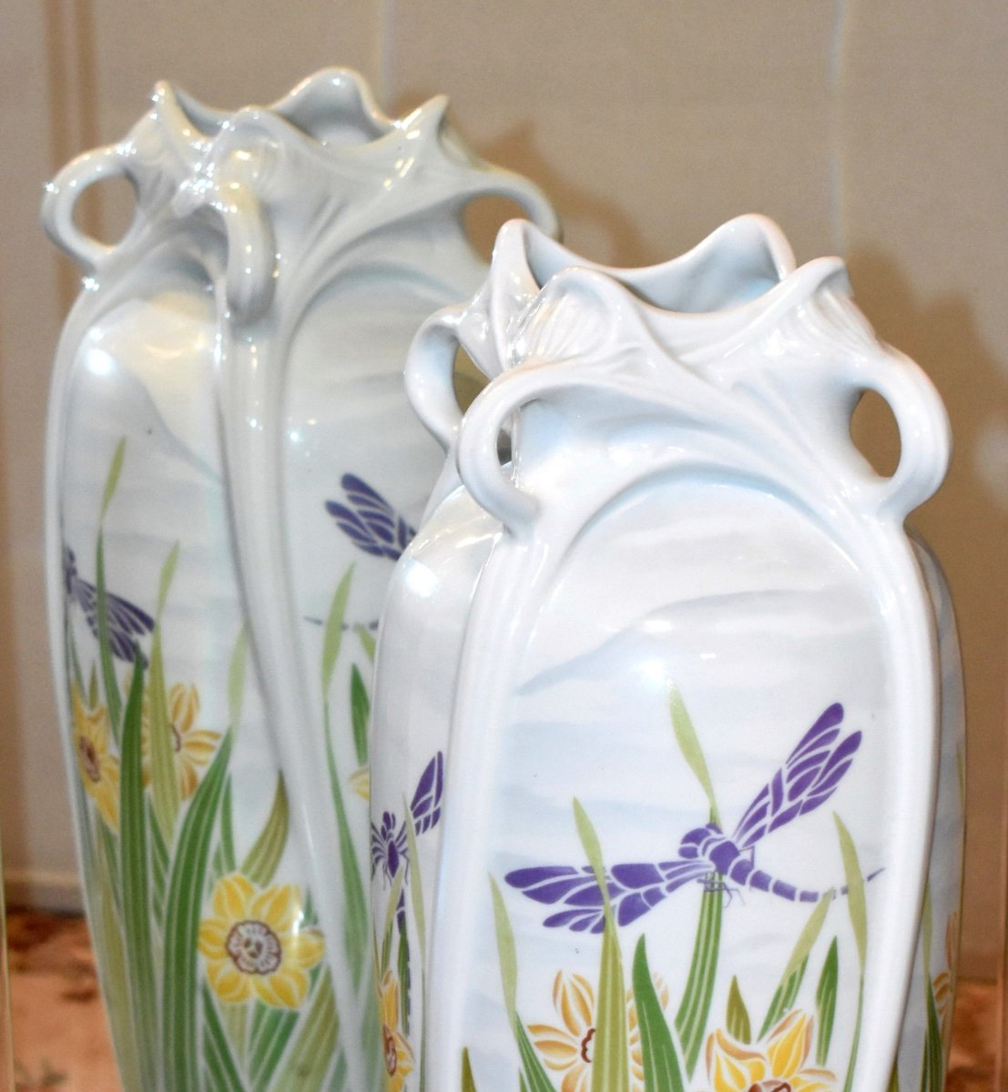 Large Art Nouveau-style Vase, Haviland Limoges Porcelain, Dragonflies And Daffodils -photo-3