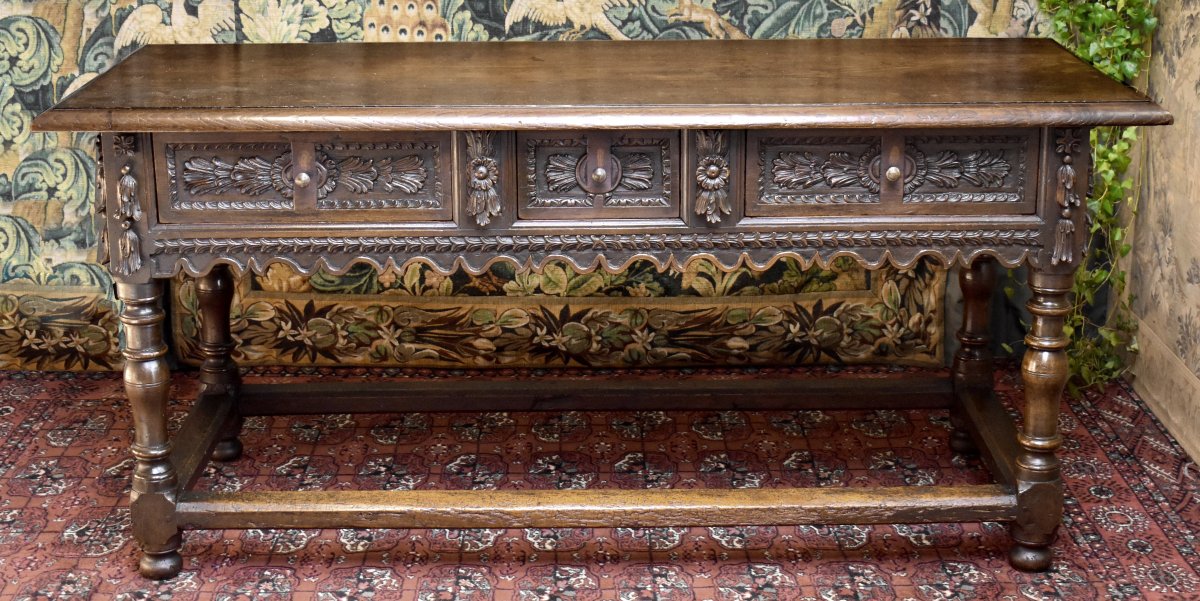 17th-century Dining Table Made Of Solid Oak, Renaissance Style, With A Console Design-photo-1