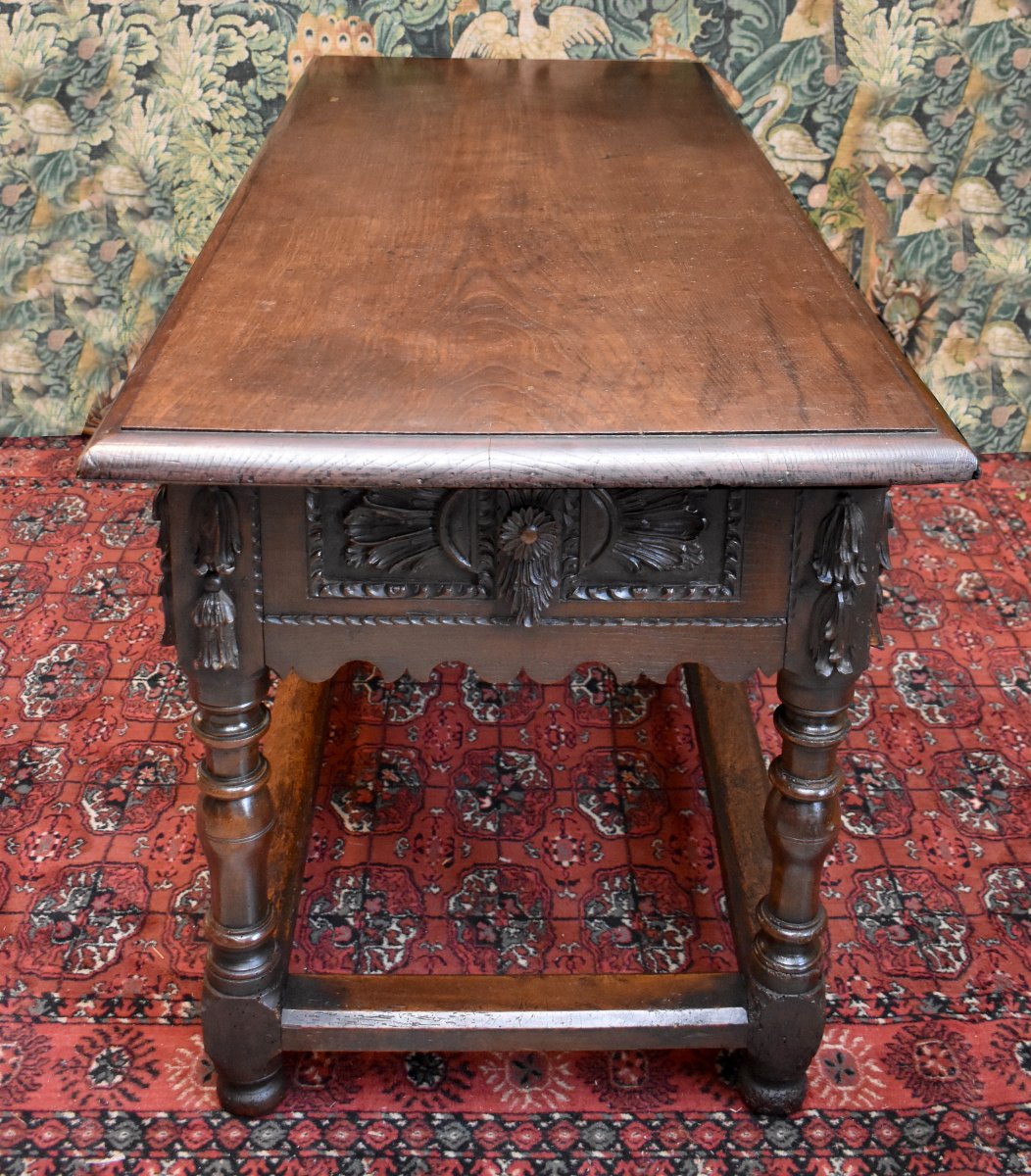 17th-century Dining Table Made Of Solid Oak, Renaissance Style, With A Console Design-photo-3