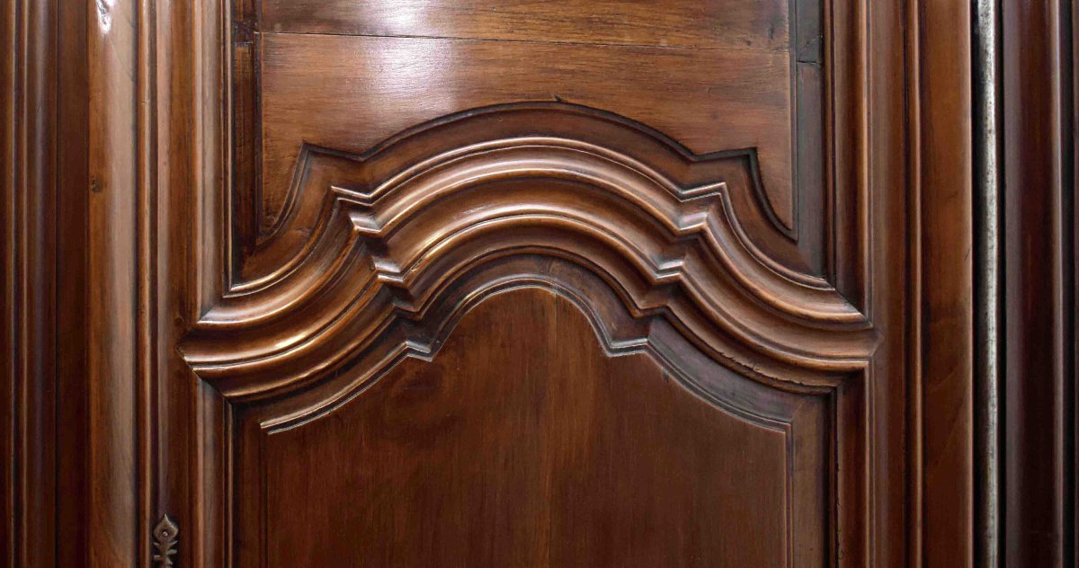 Small Louis XIV-style Walnut Cabinet With 2 Doors And 1 Drawer; Can Be Disassembled. -photo-1