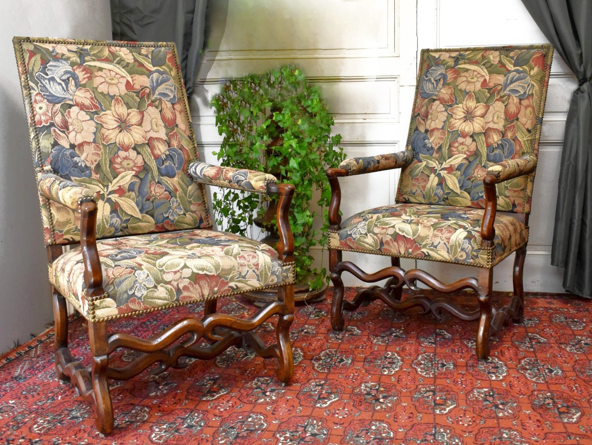 Pair Of Large Louis XIII And Louis XIV-style Armchairs In Sheepskin, With High, Flat Backrests -photo-2