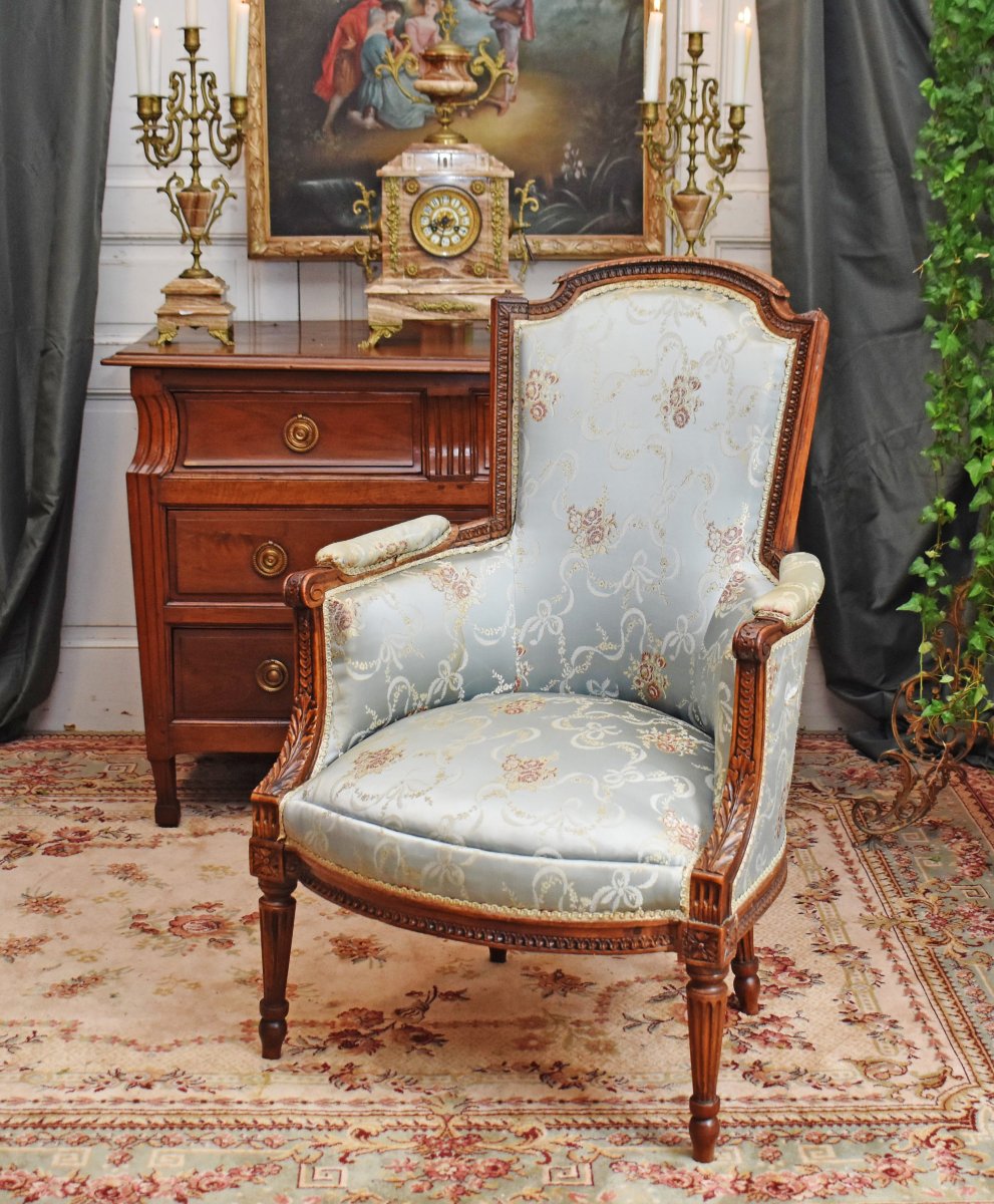 Bergère époque  Louis XVI , XVIIIème, Décor De Rais De Cœur, Piastres Et Pieds Fuseaux Cannelés-photo-2