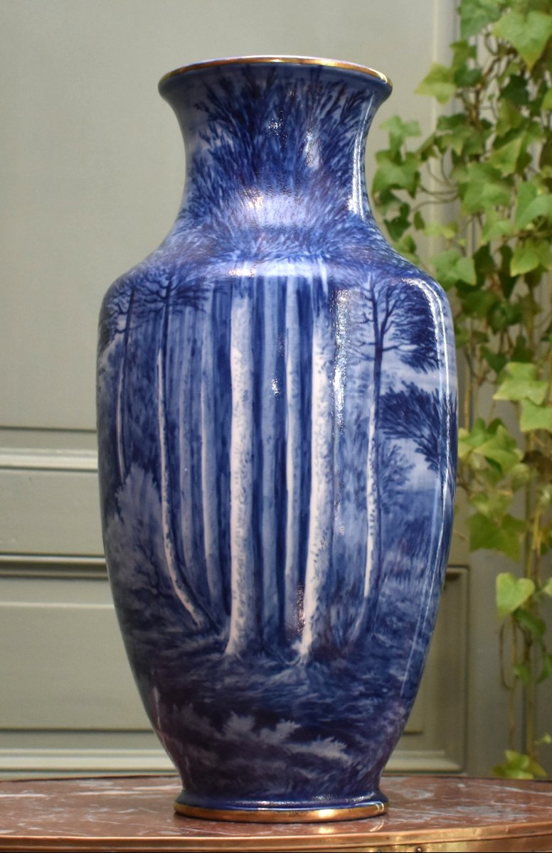 Large Limoges Porcelain Vase, Hand-painted Rotating Landscape Design In Shades Of Blue-photo-3