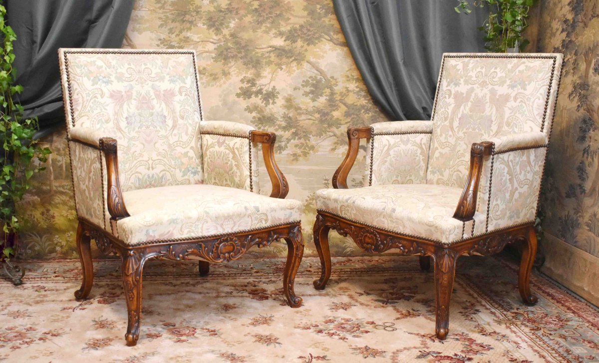 Paire De Petites  Bergères De Style  Régence - Louis XV  à dossiers plats  fin XIXe - début XXe