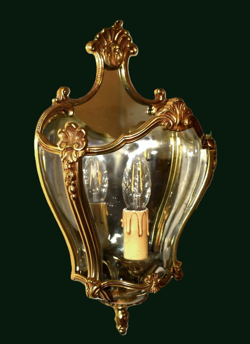 Applique De Style Louis XV  En Bronze , Verres Bombés Et Fond Miroir, Décor Coquilles Rocaille