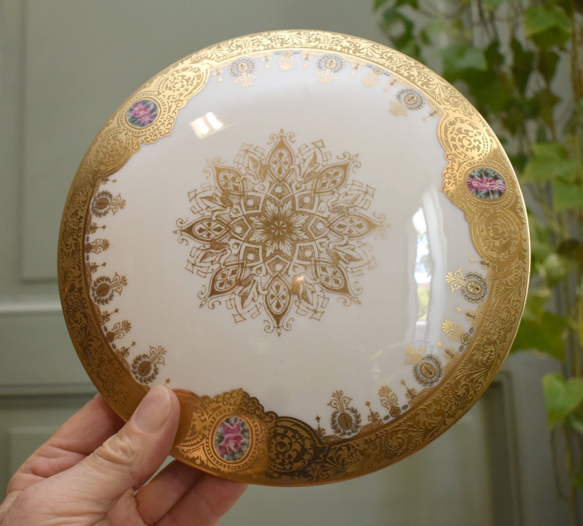 Grand Coffret peint main,  boite en Porcelaine De Limoges, Bonbonnière  Double Incrustation Or-photo-4